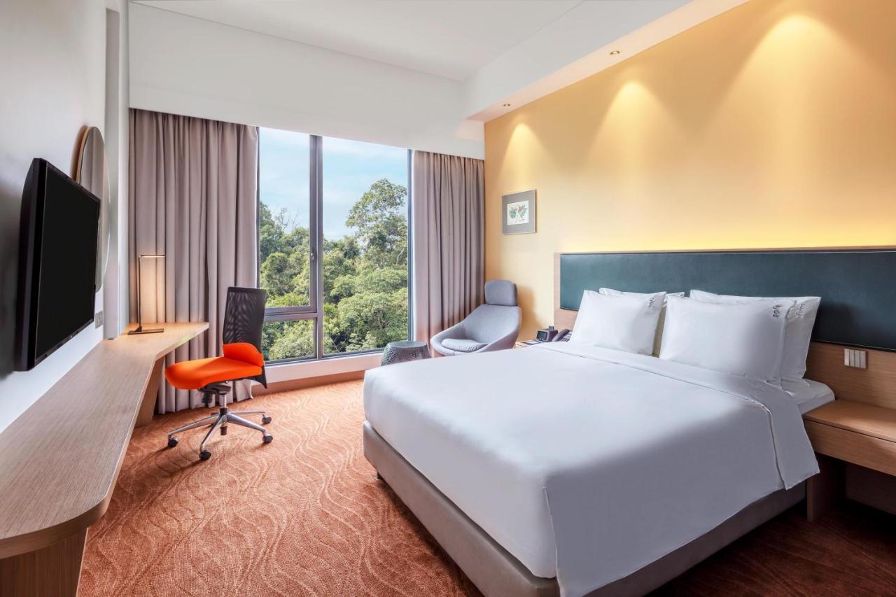 Holiday Inn Express Kota Kinabalu City Centre By Ihg Buitenkant foto