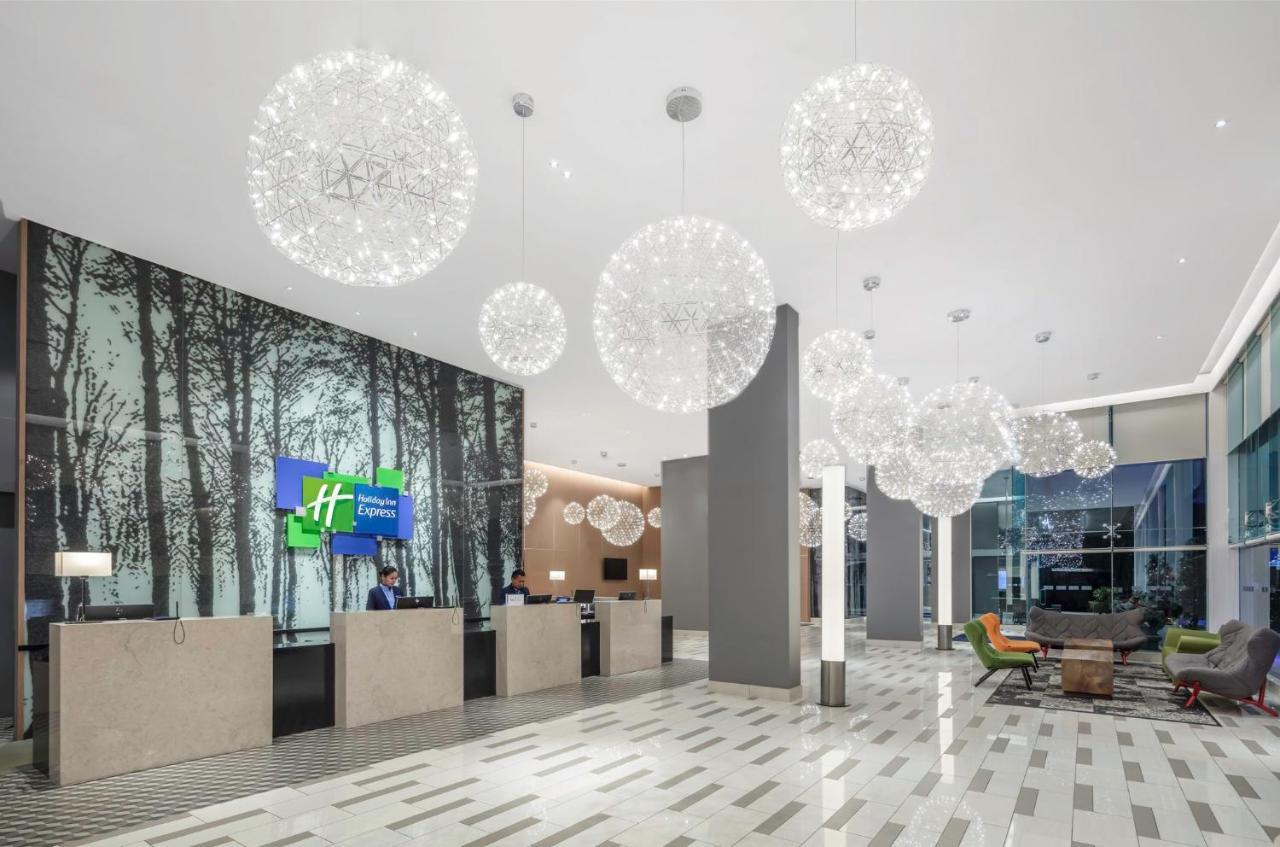 Holiday Inn Express Kota Kinabalu City Centre By Ihg Buitenkant foto