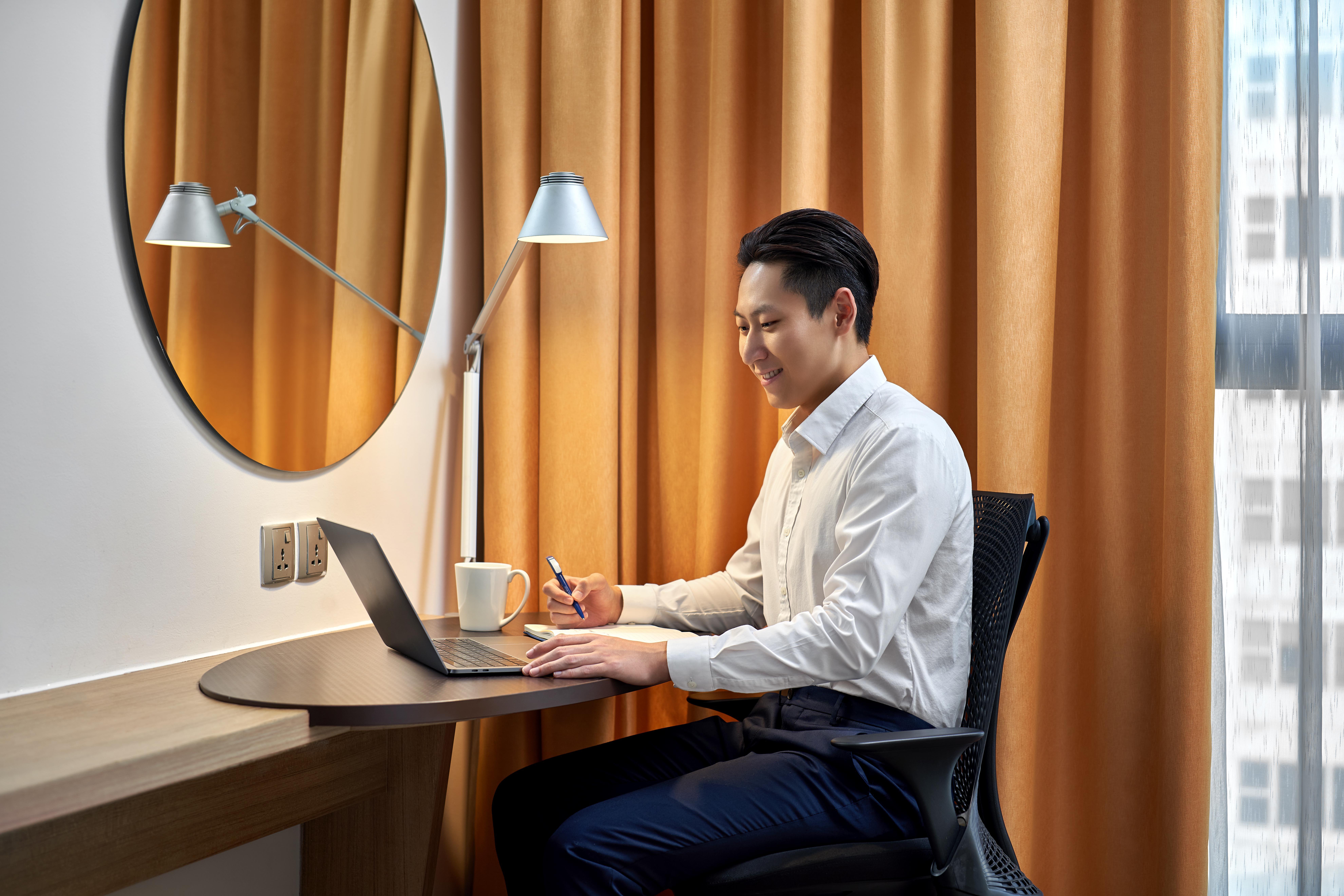 Holiday Inn Express Kota Kinabalu City Centre By Ihg Buitenkant foto