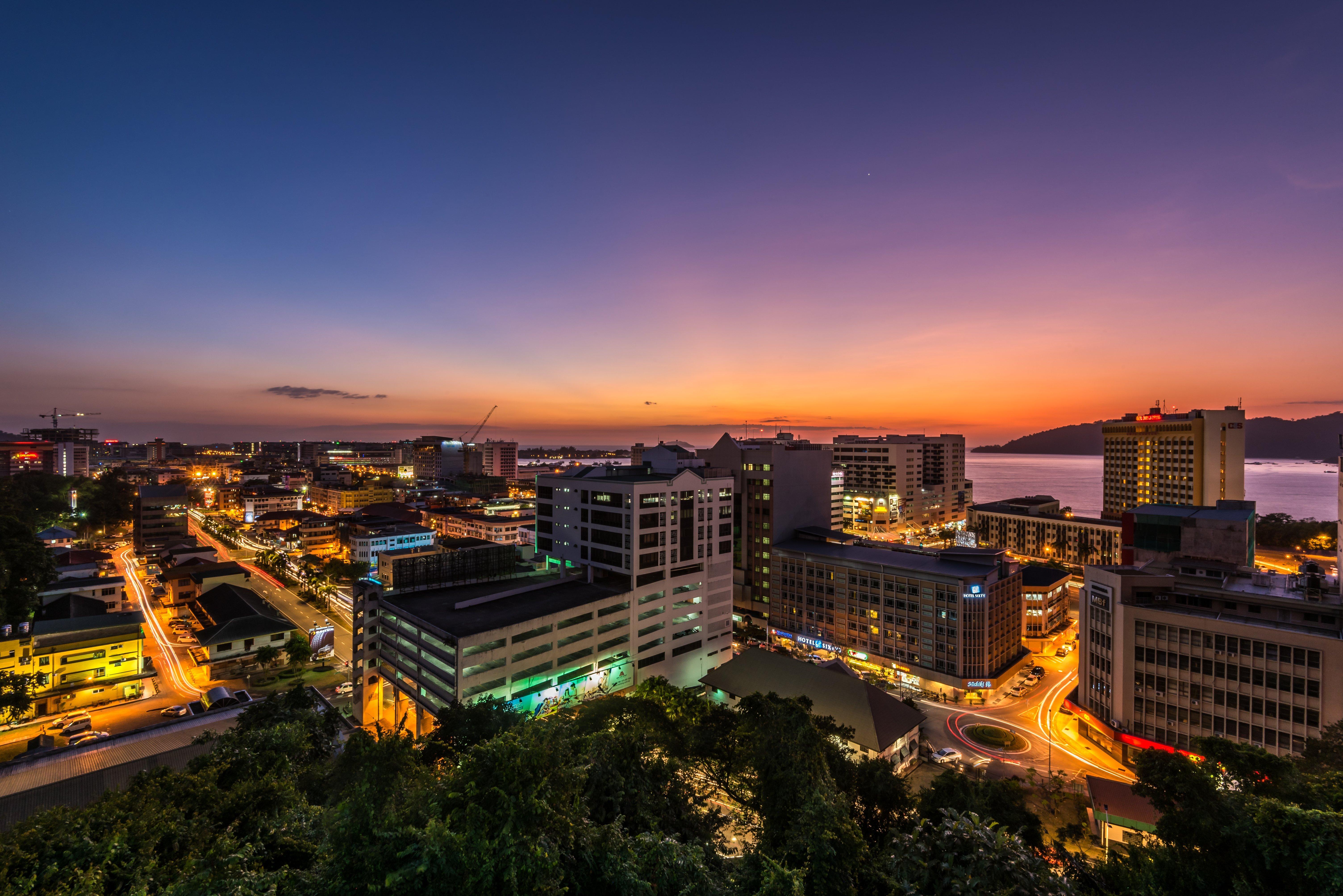 Holiday Inn Express Kota Kinabalu City Centre By Ihg Buitenkant foto